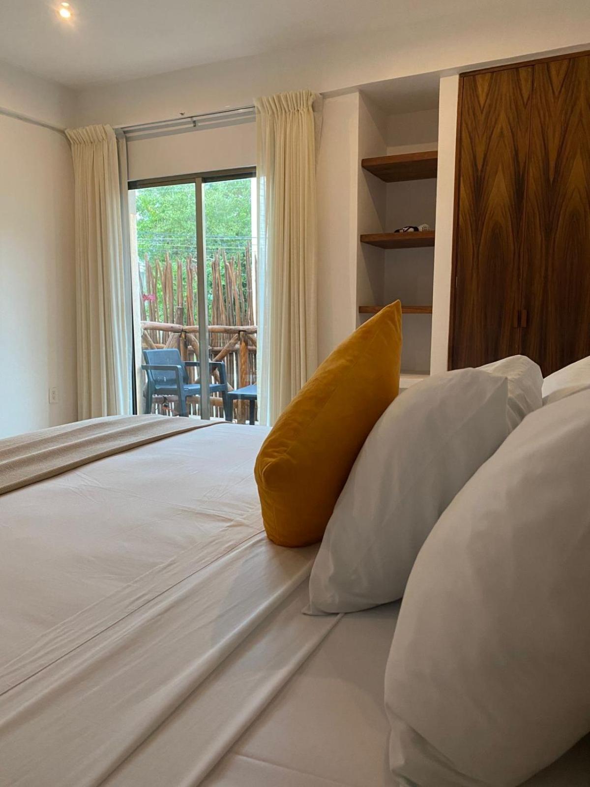 Hotel Pelecanus Suites Holbox Eksteriør billede